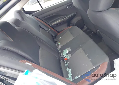 2022 Nissan Versa 1.6 Sr Xtronic Cvt z USA, uszkodzony, nr VIN 3N1CN8FV8NL839309